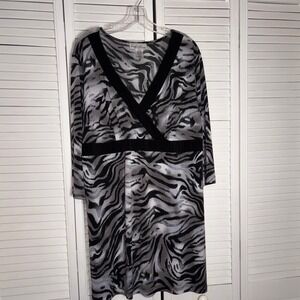 Carolyn Strauss Collection Zebra Print Faux Wrap Tunic Top Grey Black 1X